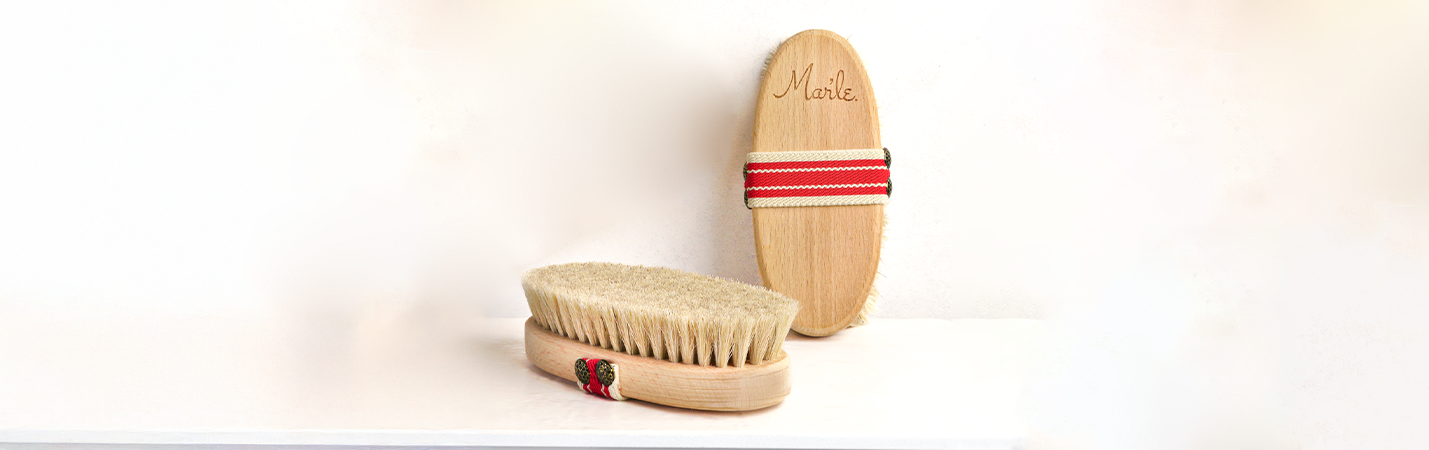 At Kılı Fırçası Kuru Ciltlere Nasıl Fayda Sağlar?