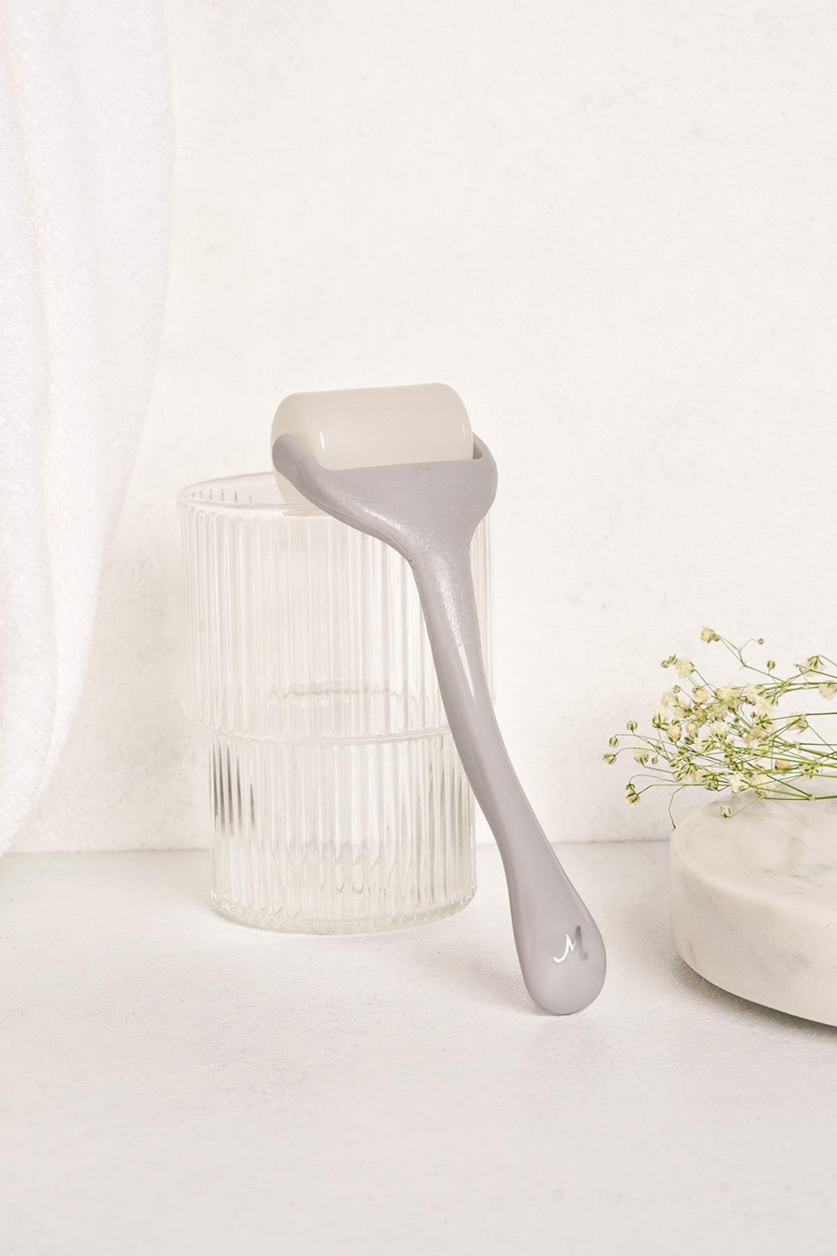 Cilt Sıkılaştırıcı Ice Roller Gri Yüz Masaj Aleti